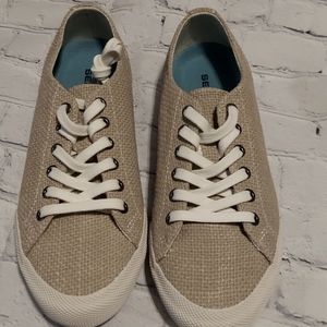 Sz 6 Seavees Rafia Monterey Sneaker NIB
